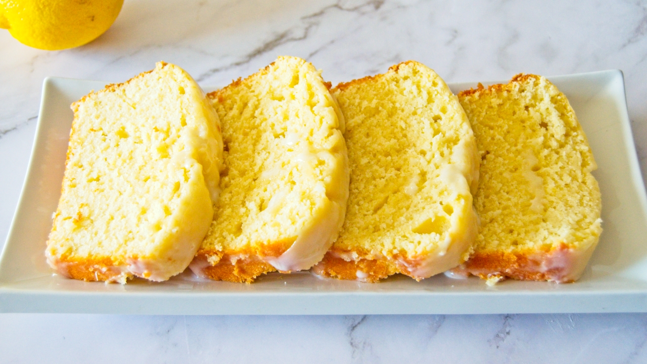 lemon pound cake slices