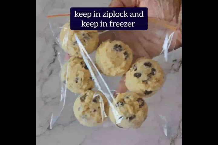 small portion of cookie doughs are placed in ziplock bag