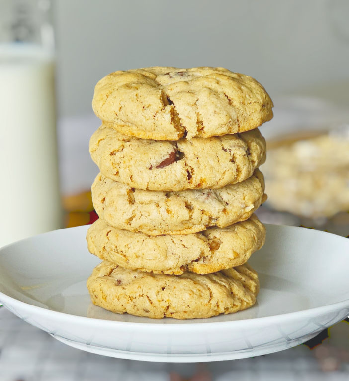 stack of oatmeal cookies recipe without eggs