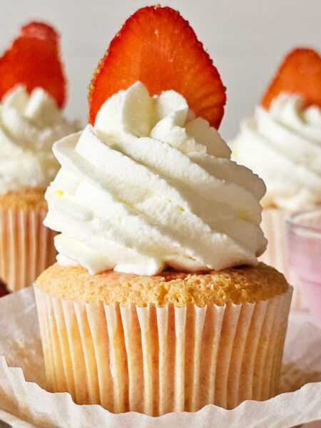 strawberry tres leches cupcakes